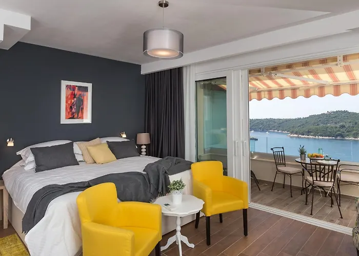 Amorino Of - With Balcony And Sea View Lovor