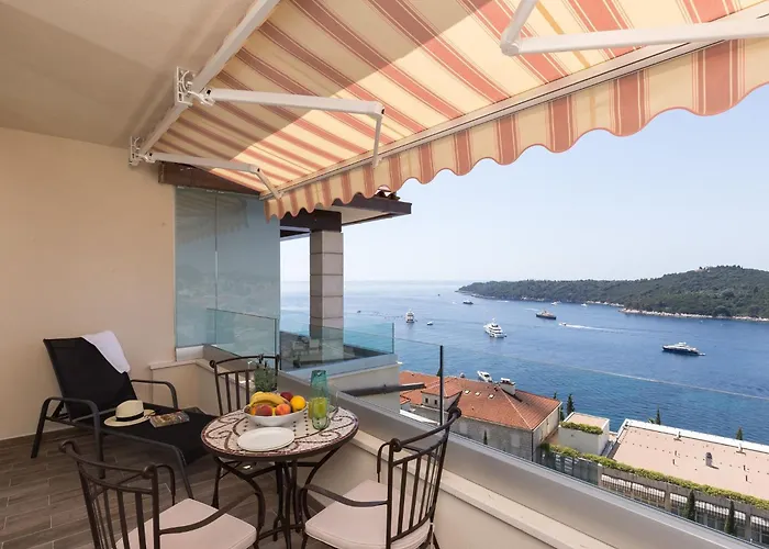 アパート Amorino Of - With Balcony And Sea View Lovor
