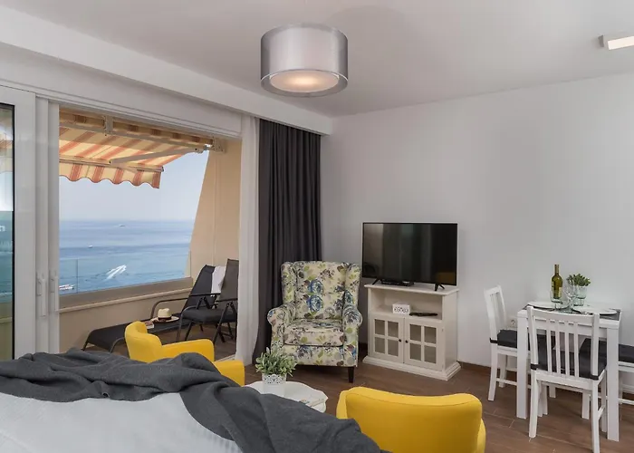 Amorino Of - With Balcony And Sea View Lovor アパート